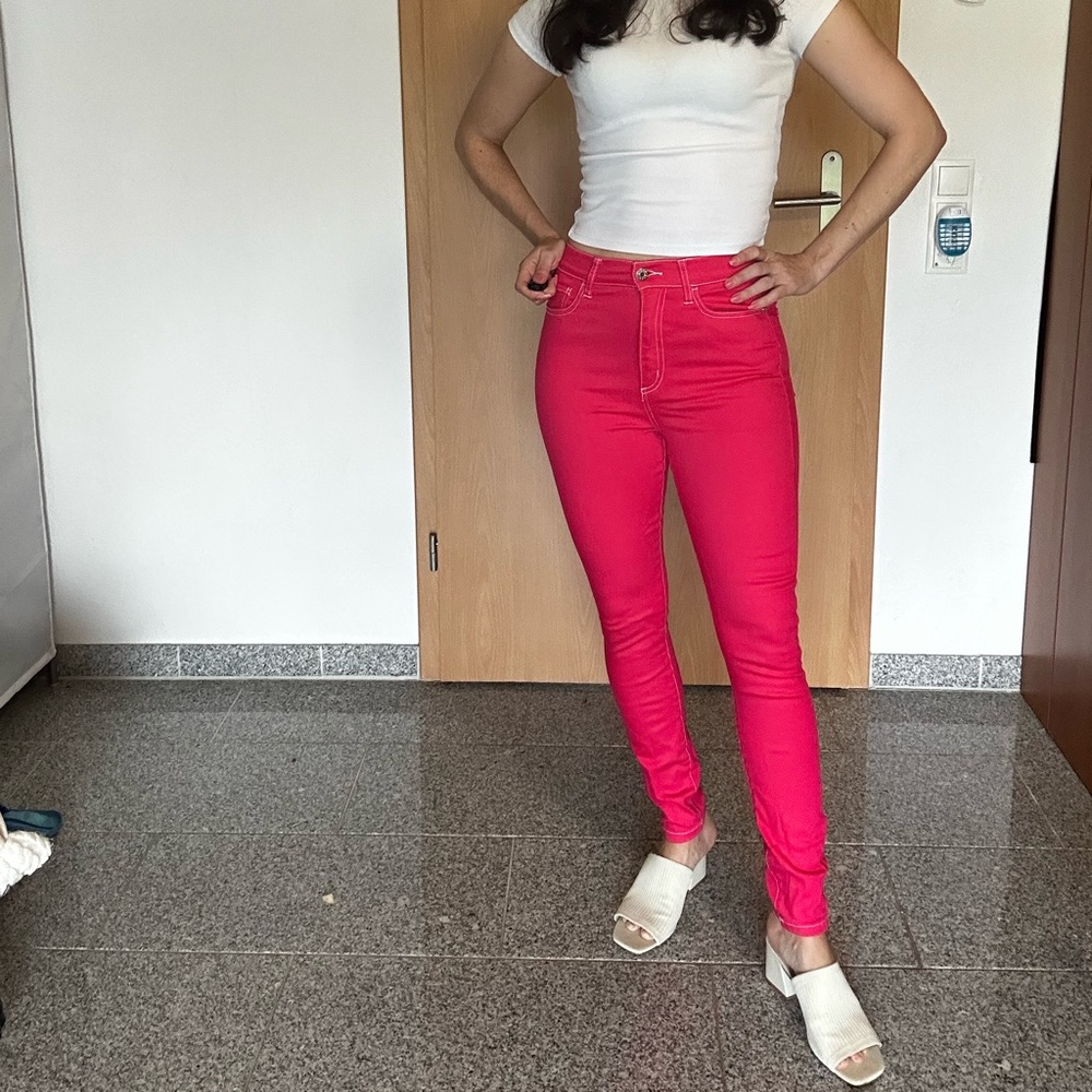 Pink guess skinny jeans
